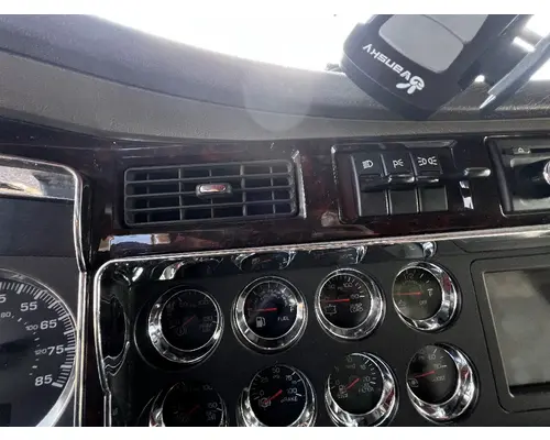 KENWORTH T680 Dash Assembly