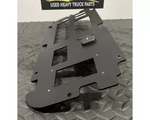 KENWORTH T680 Dash Panel