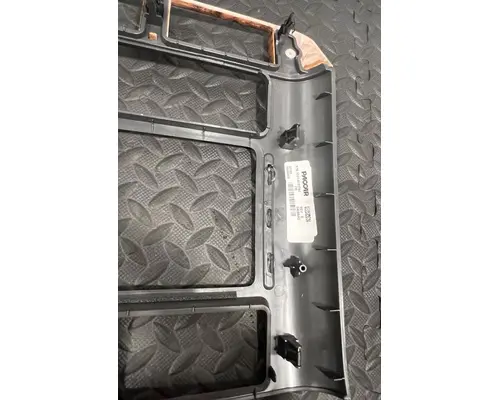 KENWORTH T680 Dash Panel