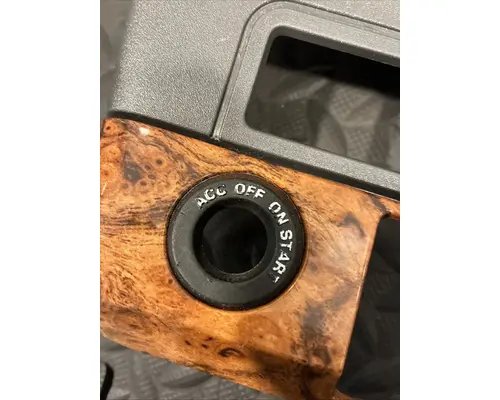 KENWORTH T680 Dash Panel