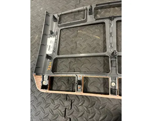 KENWORTH T680 Dash Panel
