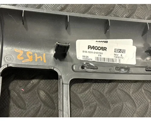 KENWORTH T680 Dash Panel