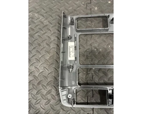 KENWORTH T680 Dash Panel
