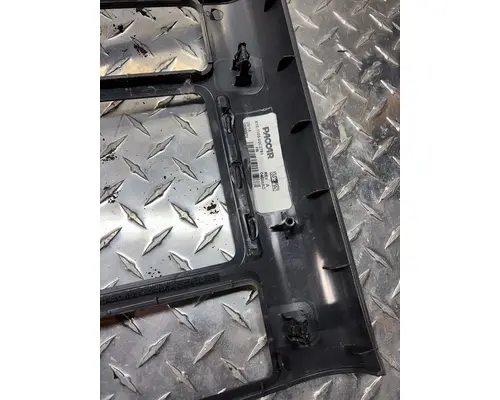 KENWORTH T680 Dash Panel