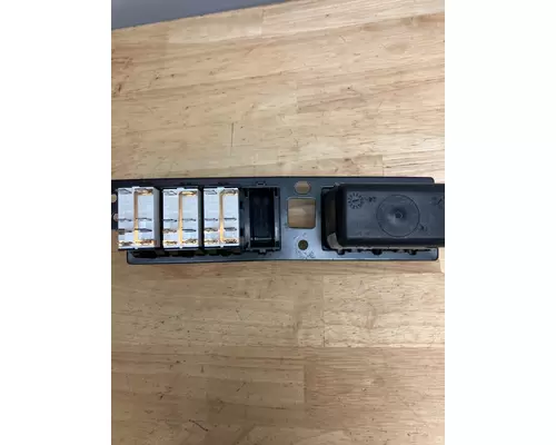 KENWORTH T680 DashConsole Switch