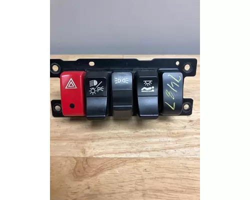KENWORTH T680 DashConsole Switch