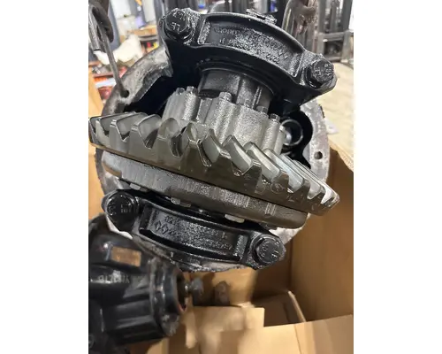 KENWORTH T680 Differential Assembly (Front, Rear)