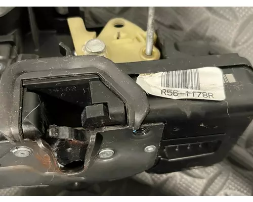 KENWORTH T680 Door, Latch Assembly