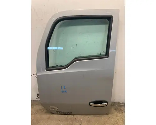 KENWORTH T680 Door Assembly, Front