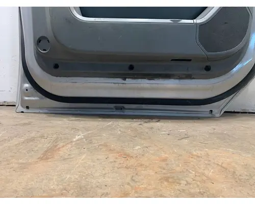 KENWORTH T680 Door Assembly, Front