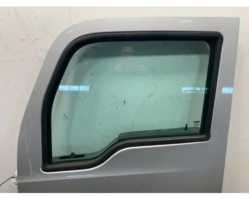 KENWORTH T680 Door Assembly, Front