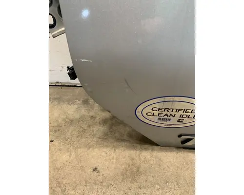 KENWORTH T680 Door Assembly, Front