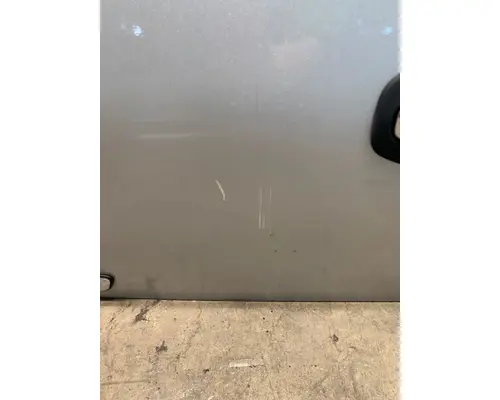 KENWORTH T680 Door Assembly, Front