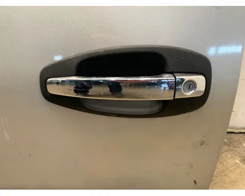 KENWORTH T680 Door Assembly, Front