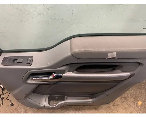 KENWORTH T680 Door Assembly, Front