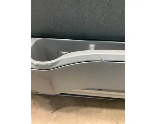 KENWORTH T680 Door Assembly, Front
