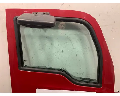 KENWORTH T680 Door Assembly, Front