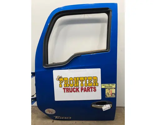 KENWORTH T680 Door Assembly, Front