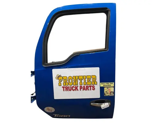 KENWORTH T680 Door Assembly, Front