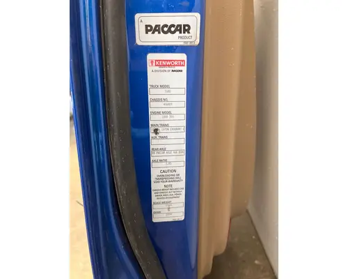 KENWORTH T680 Door Assembly, Front