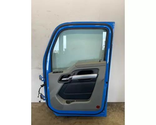 KENWORTH T680 Door Assembly, Front