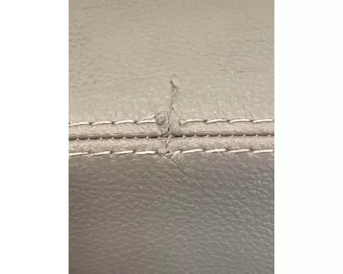 KENWORTH T680 Door Assembly, Front