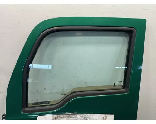 KENWORTH T680 Door Assembly, Front