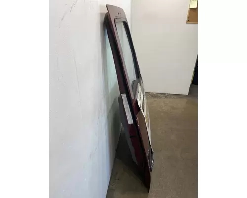 KENWORTH T680 Door Assembly, Front