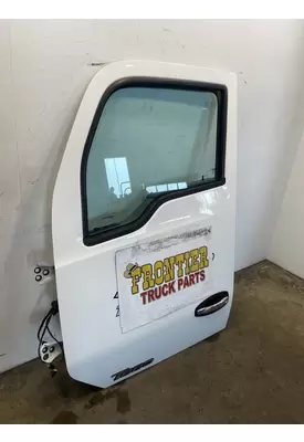 KENWORTH T680 Door Assembly, Front