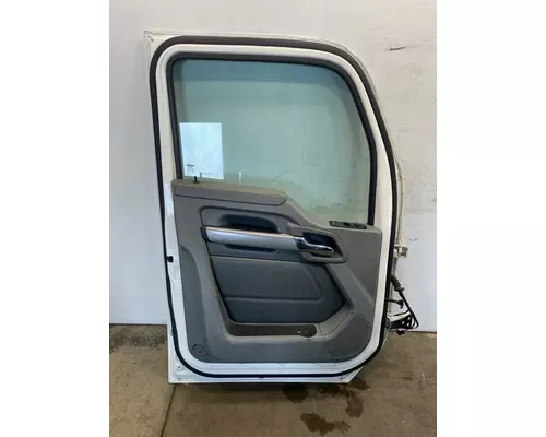 KENWORTH T680 Door Assembly, Front