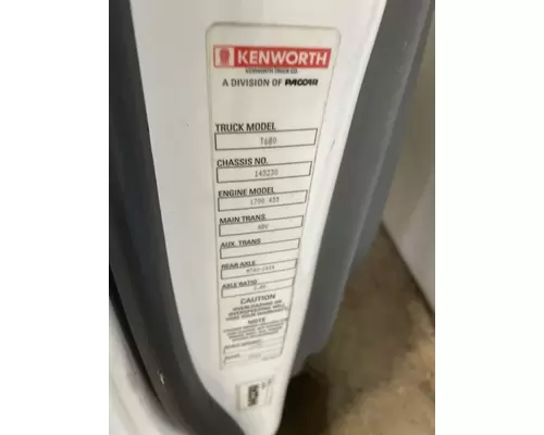 KENWORTH T680 Door Assembly, Front