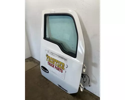 KENWORTH T680 Door Assembly, Front