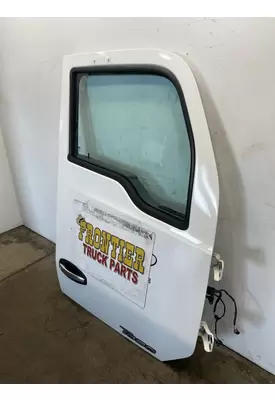 KENWORTH T680 Door Assembly, Front