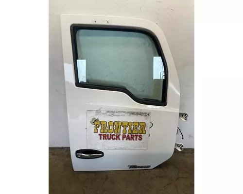 KENWORTH T680 Door Assembly, Front