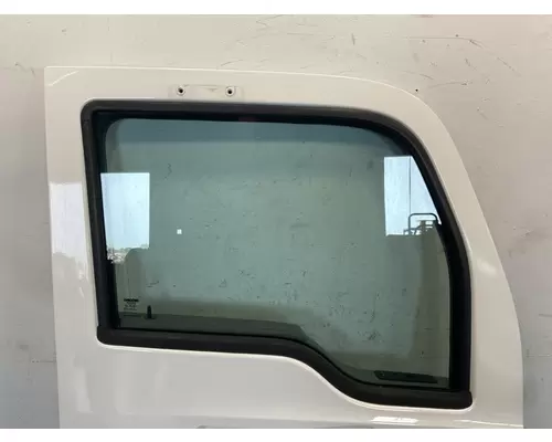 KENWORTH T680 Door Assembly, Front