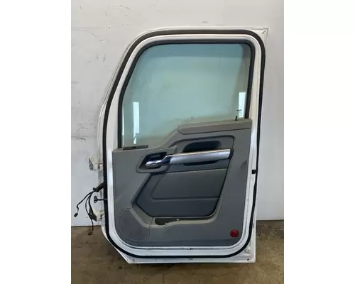 KENWORTH T680 Door Assembly, Front