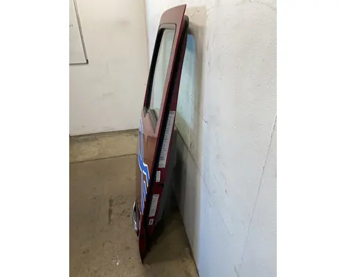 KENWORTH T680 Door Assembly, Front