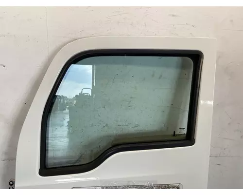 KENWORTH T680 Door Assembly, Front
