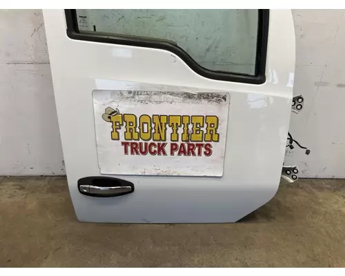 KENWORTH T680 Door Assembly, Front
