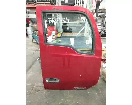 KENWORTH T680 Door Assembly, Front