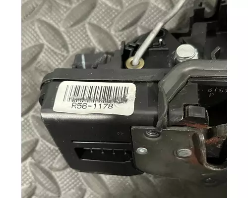 KENWORTH T680 Door Assembly, Front