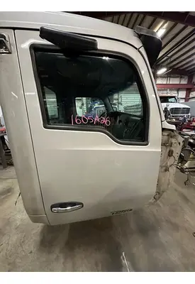 KENWORTH T680 Door Assembly, Front