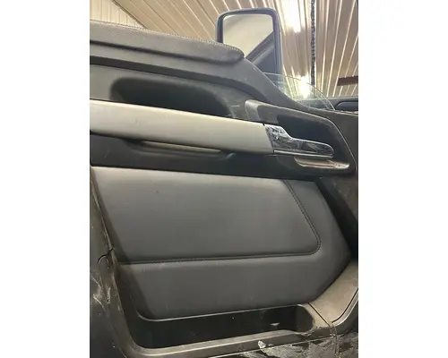 KENWORTH T680 Door Assembly, Front