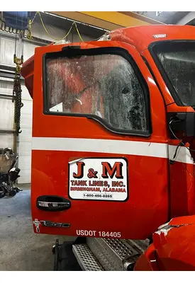KENWORTH T680 Door Assembly, Front