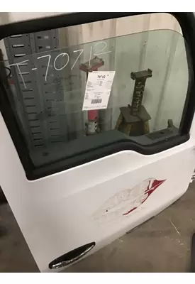 KENWORTH T680 Door Assembly, Front