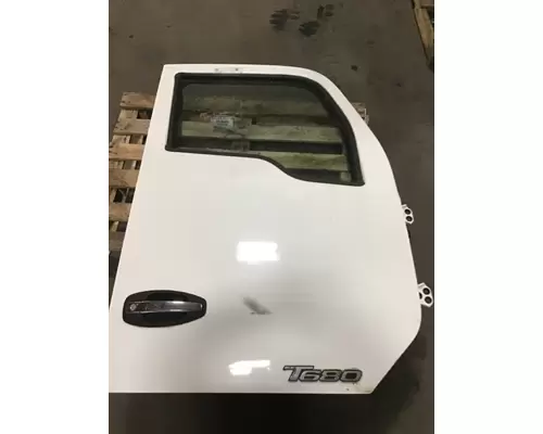 KENWORTH T680 Door Assembly, Front