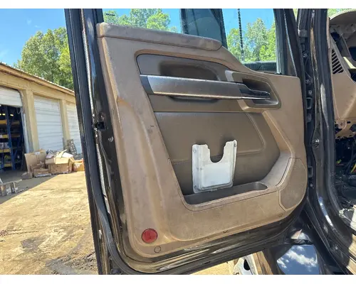 KENWORTH T680 Door Assembly, Front