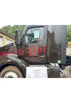 KENWORTH T680 Door Assembly, Front
