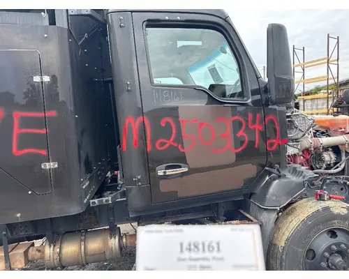 KENWORTH T680 Door Assembly, Front