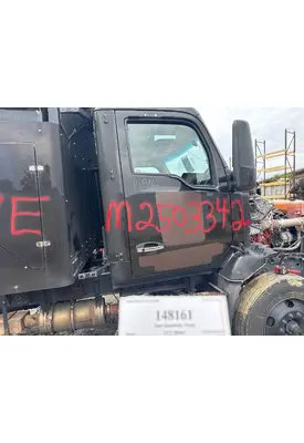 KENWORTH T680 Door Assembly, Front